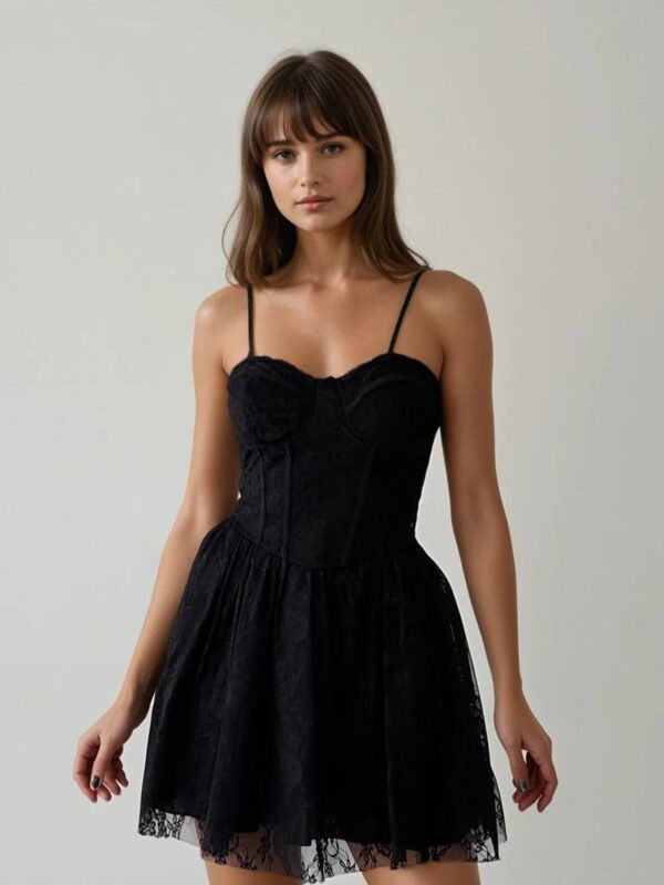 Siyah Dantelli Korsajlı Mini Elbise