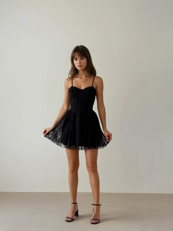 Siyah Dantelli Korsajlı Mini Elbise