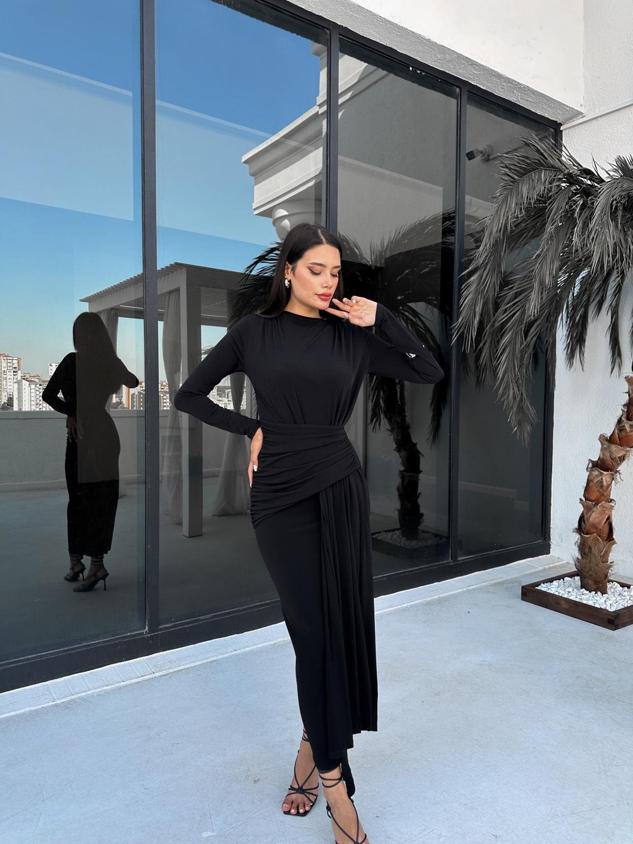 Modal Drapeli Uzun Kollu Siyah Elbise - Görsel 3